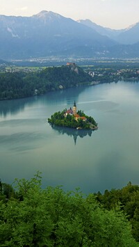 Wyspa Blejski Otok na Jeziorze Bled