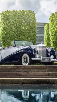 Zabytkowy Rolls Royce 1952