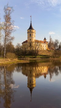 Zamek nad rzeką