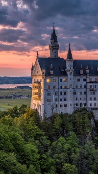 Zamek Neuschwanstein w Bawarii