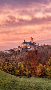 Zamek Wernigerode na wzgórzu