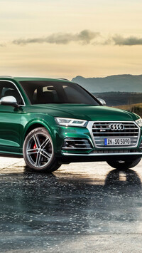 Zielone Audi Q5 TFSI Quatro