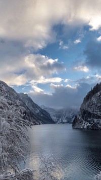 Zimowe bawarskie Jezioro Königssee