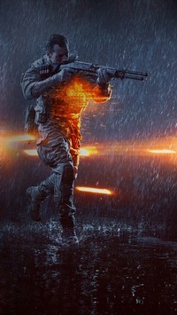 Żołnierz w deszczu