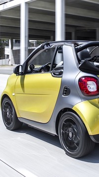 Żółty Smart Fortwo Cabrio