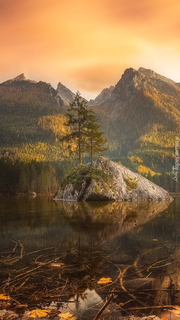 Alpy i jezioro Hintersee
