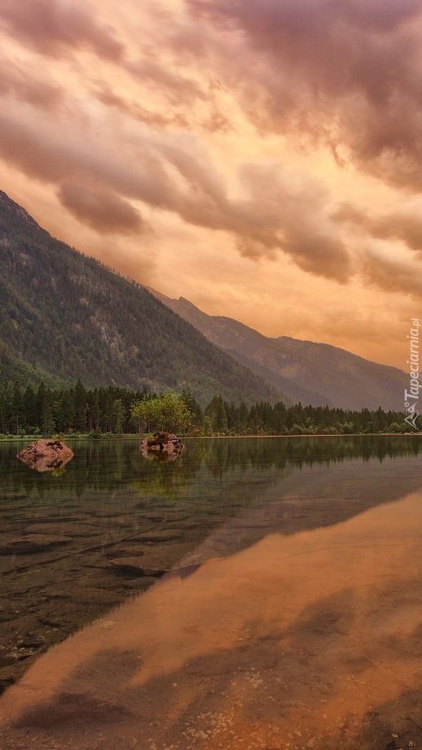 Alpy nad jeziorem Hintersee