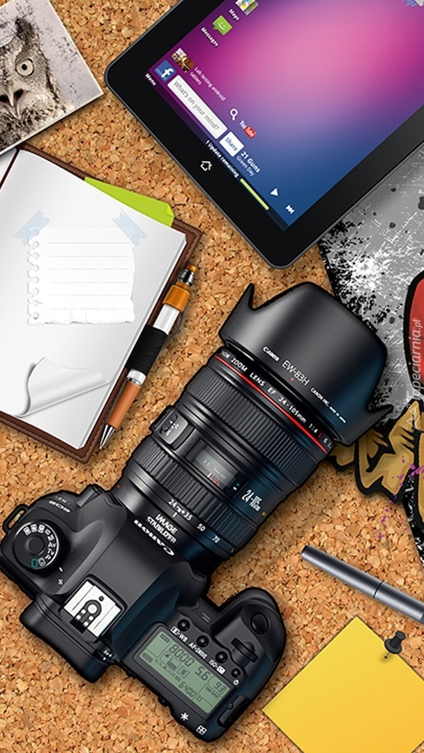 Aparat fotograficzny tablet i notes