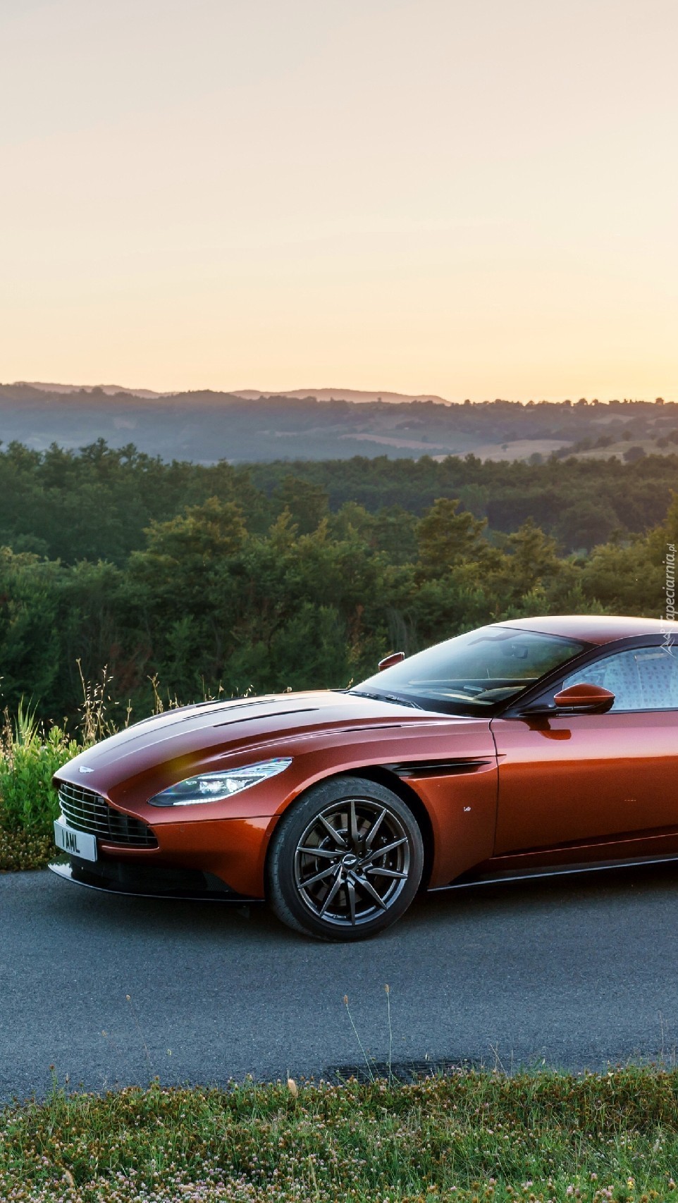 Aston Martin DB11