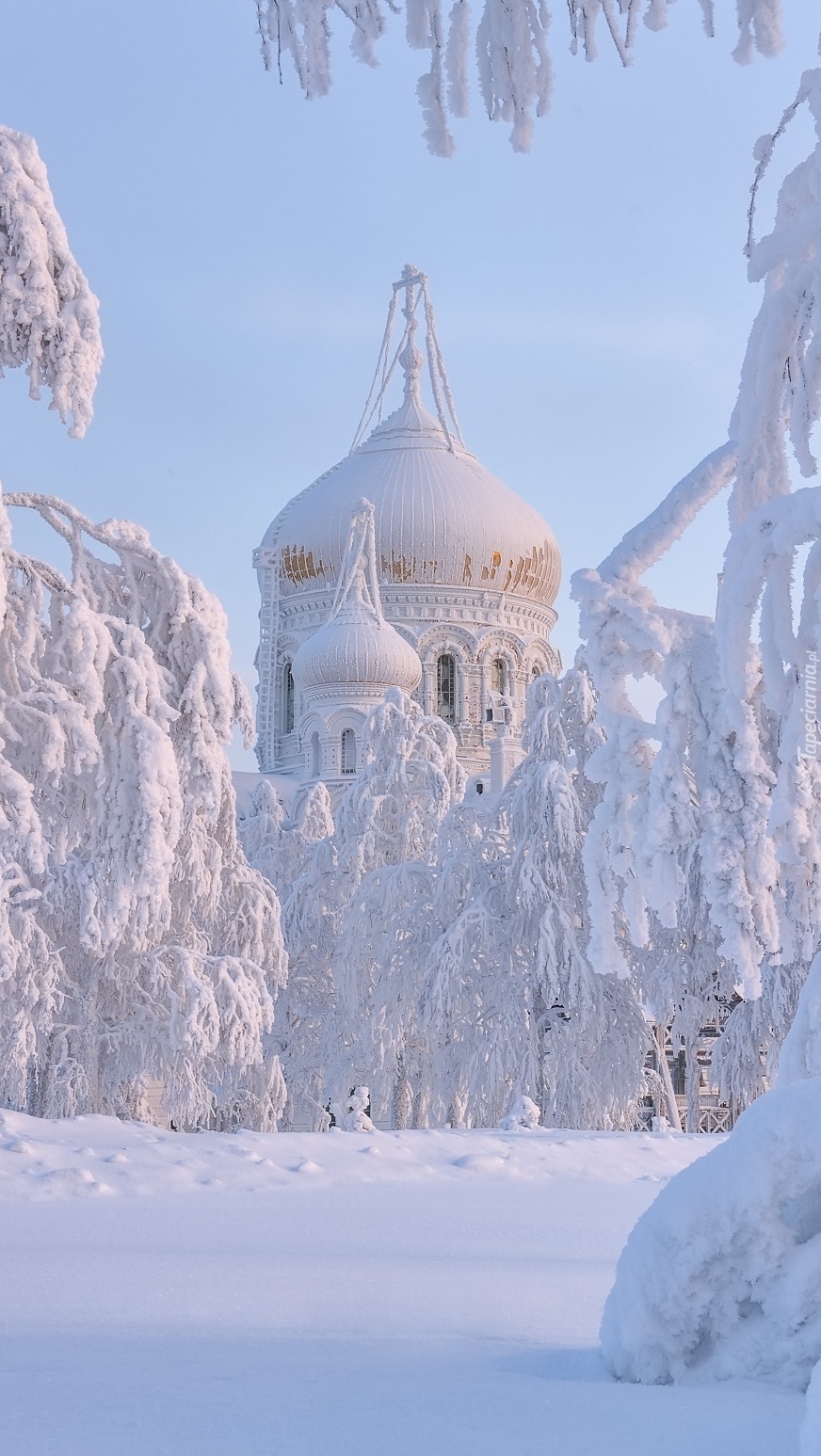 Białogórski Monaster św Mikołaja zimową porą