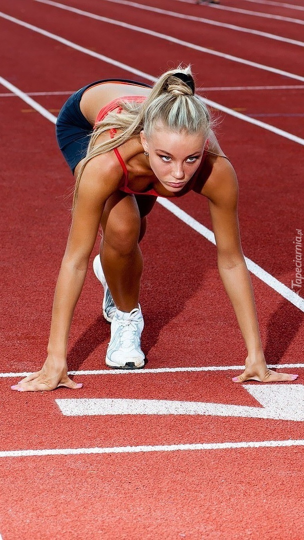 Blondwłosa sportsmenka