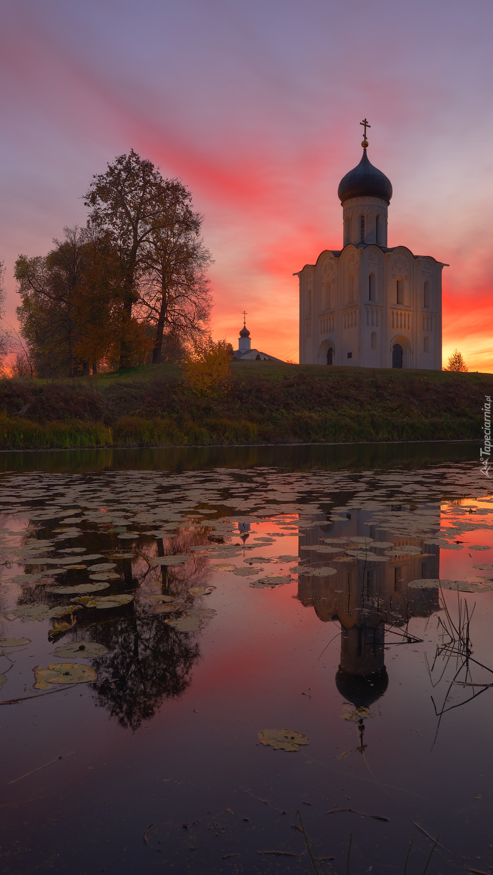 Cerkiew nad rzeką