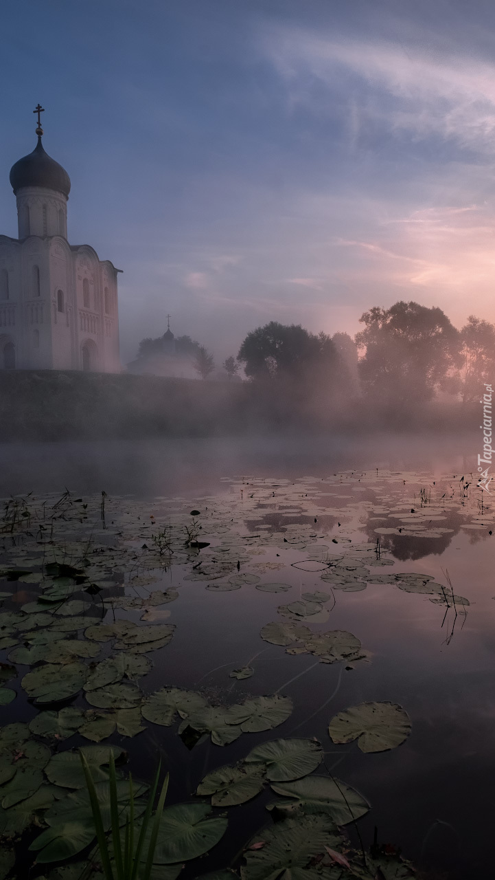 Cerkiew nad rzeką