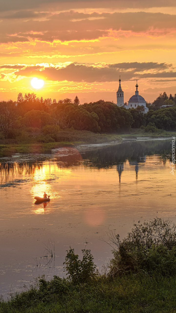 Cerkiew nad rzeką