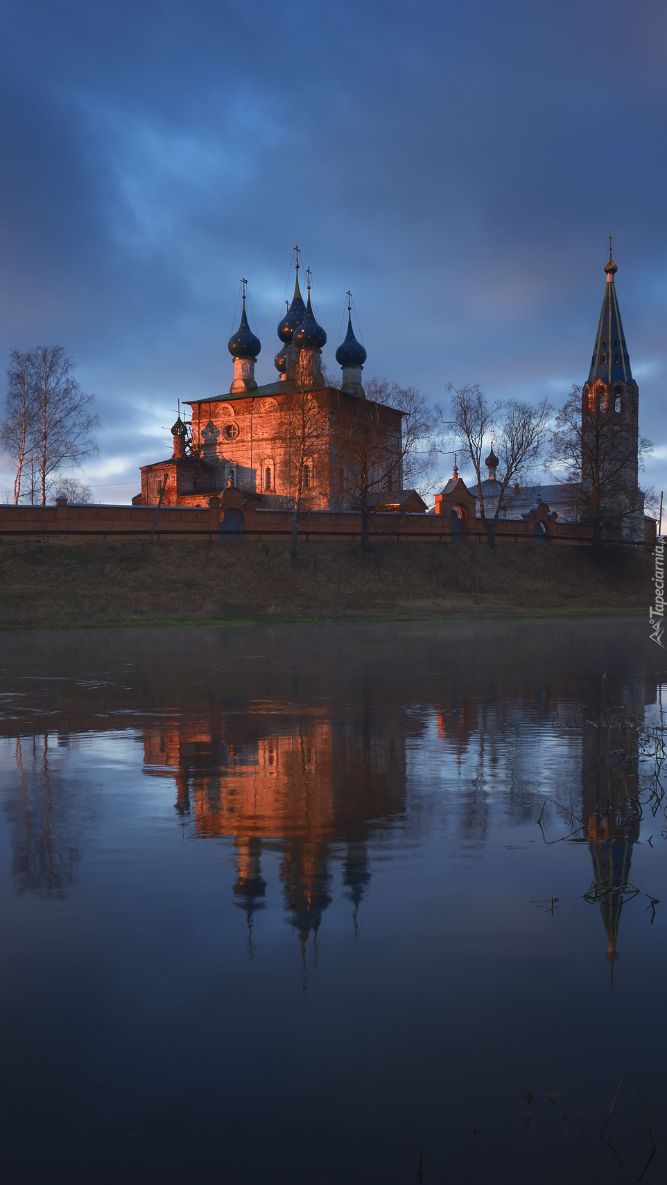 Cerkiew nad rzeką Teza