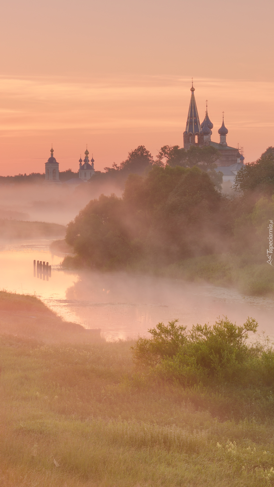 Cerkiew nad rzeką Teza