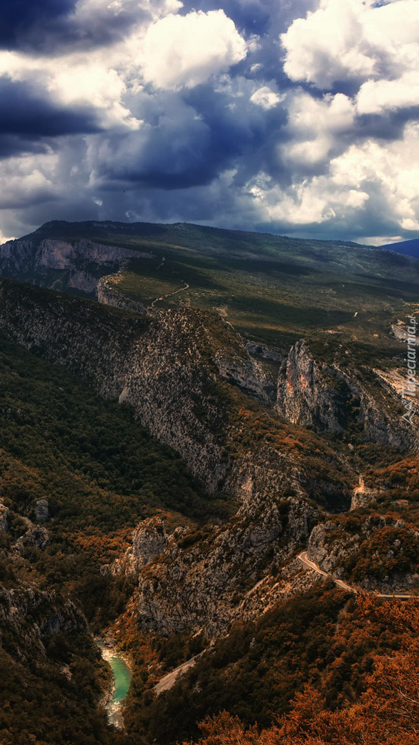 Chmury nad górami