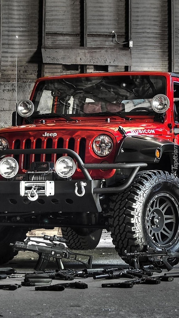 Czerwony Jeep Wrangler Rubicon