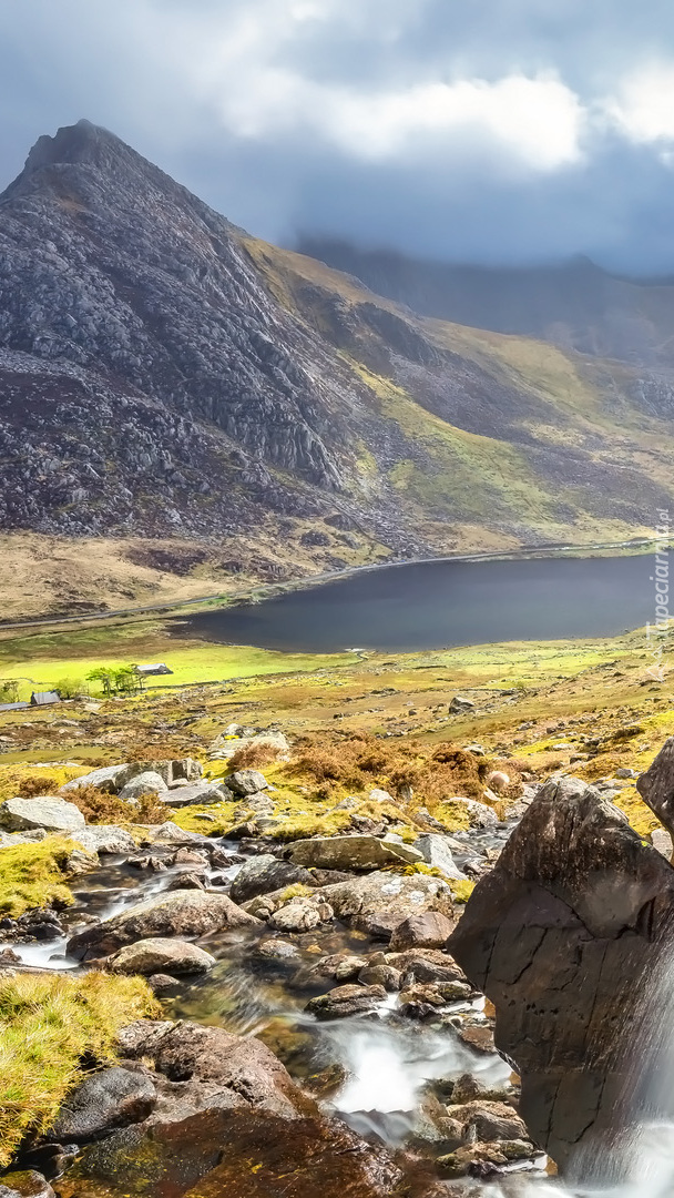 Dolina Ogwen Valley i szczyt Tryfan