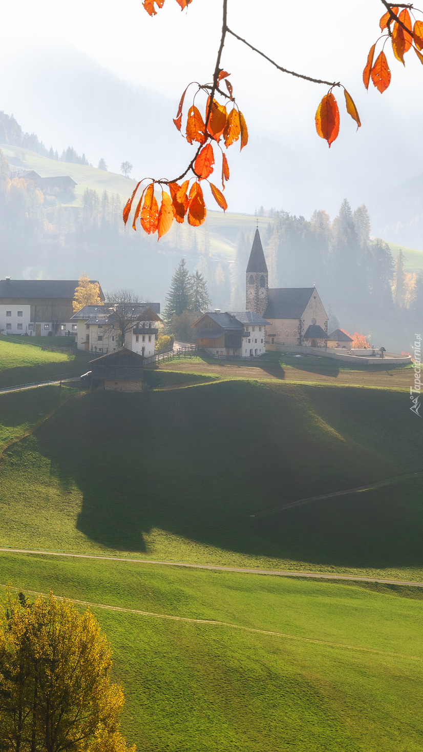 Dolina Val di Funes w Dolomitach