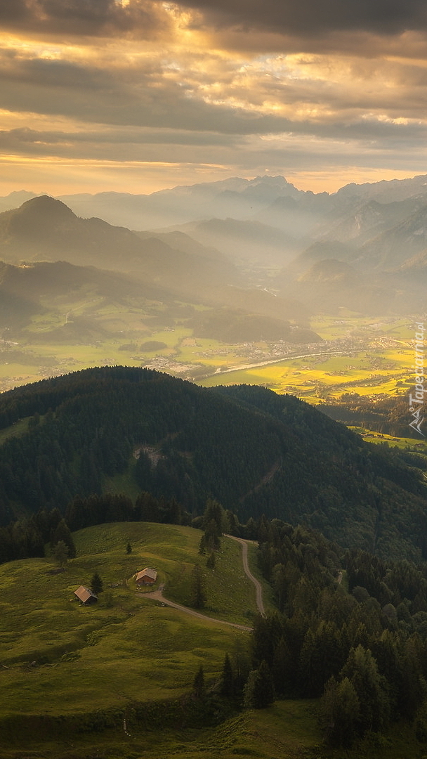 Dolina w Alpach Austriackich