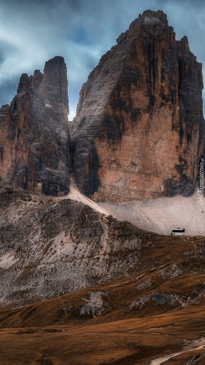 Dom u podnóża gór Tre Cime di Lavaredo