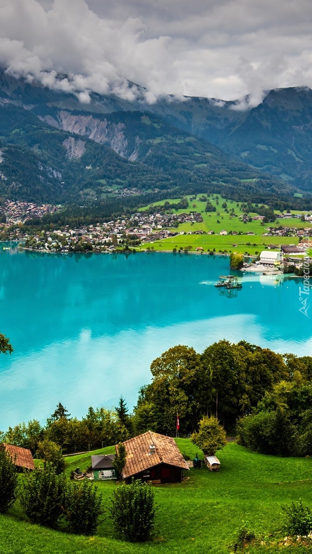 Domki nad jeziorem Brienzersee