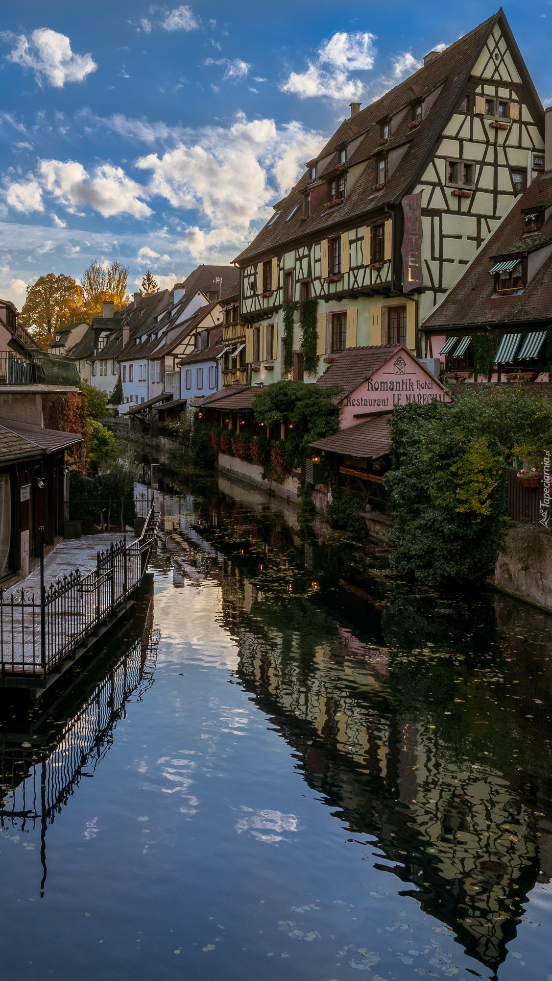 Domy nad kanałem w Colmar