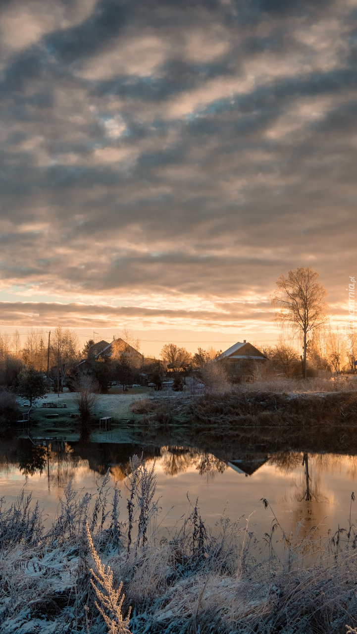 Domy nad rzeką Dubna