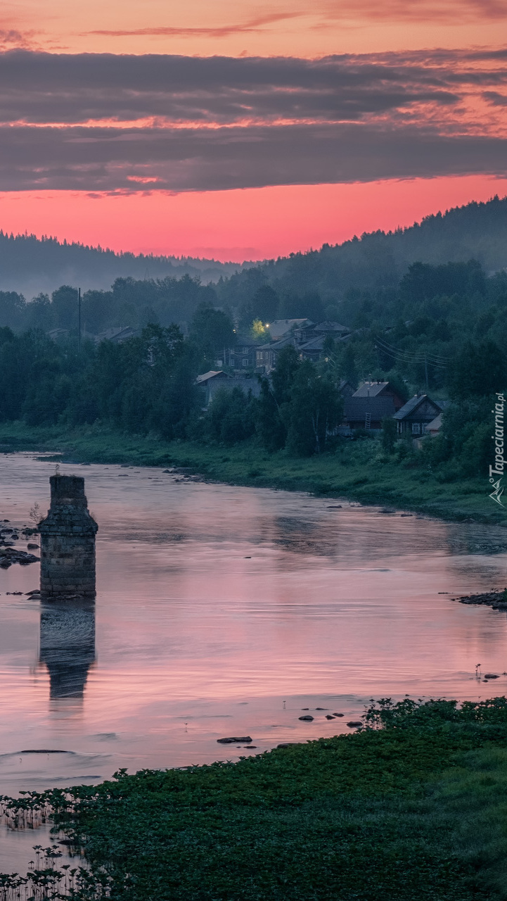 Domy nad rzeką Usva