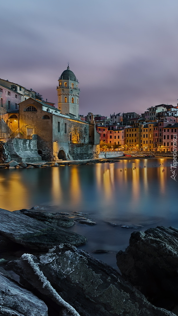 Domy w Vernazza nad Morzem Liguryjskim