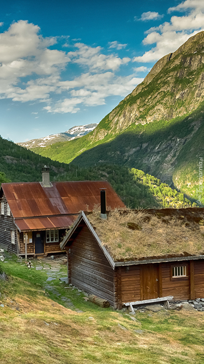 Drewniane domy w górach