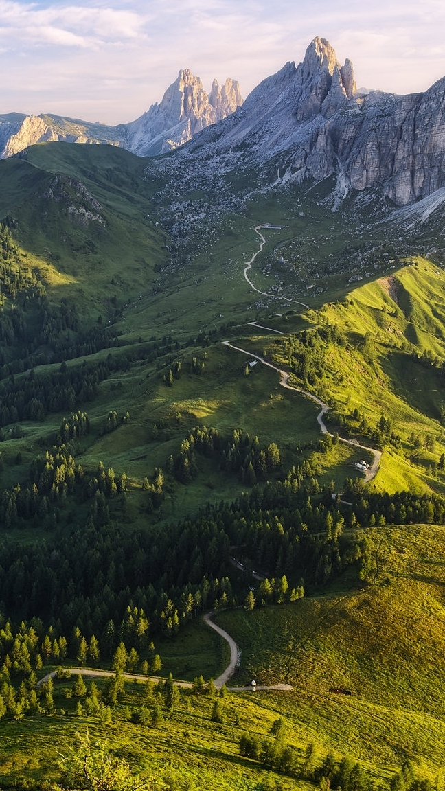Droga w Dolomitach