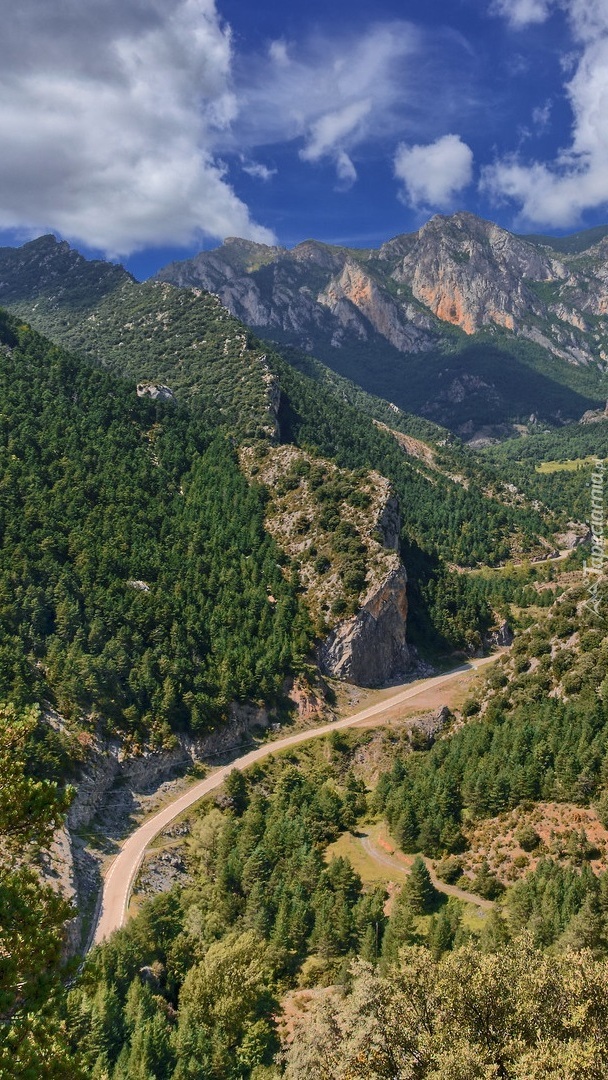 Droga w Pirenejach