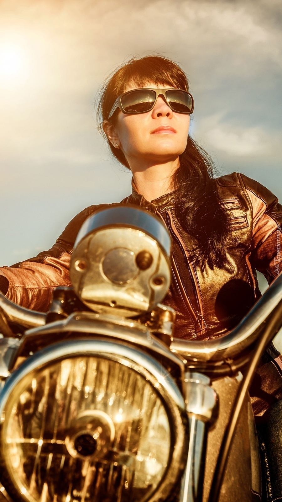 Dziewczyna na motocyklu