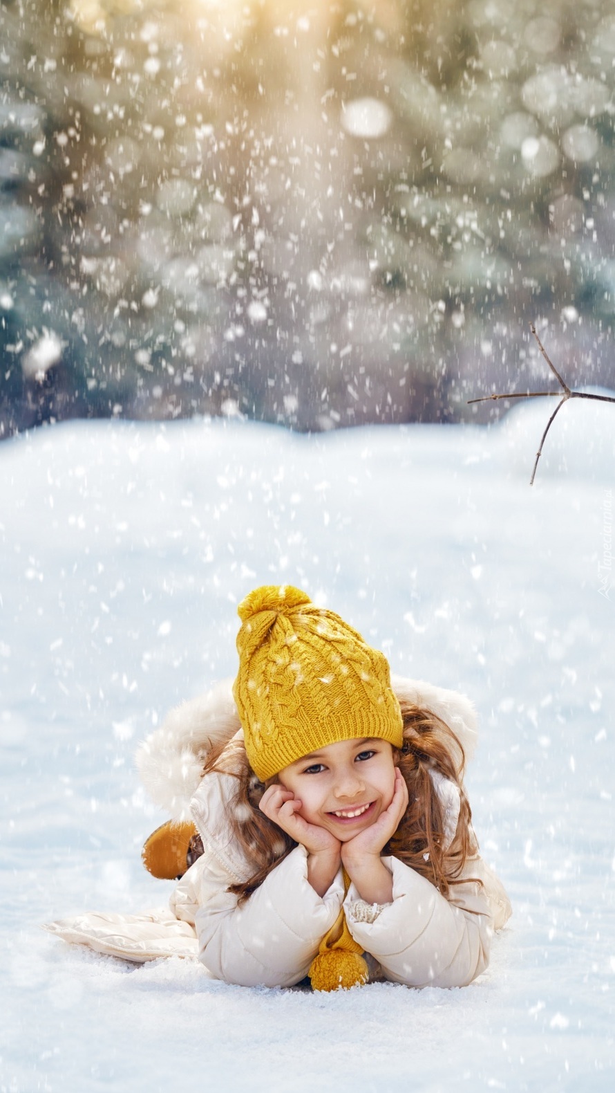 Dziewczynka na śniegu