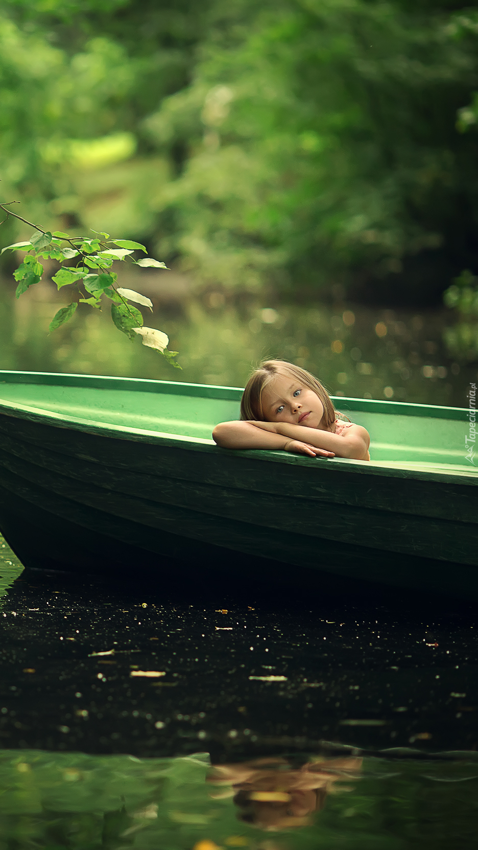 Dziewczynka w łódce