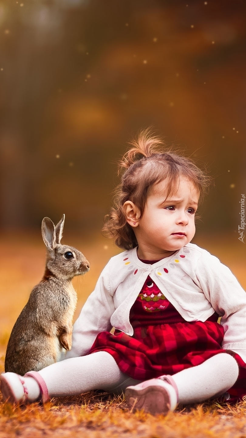 Dziewczynka z królikiem