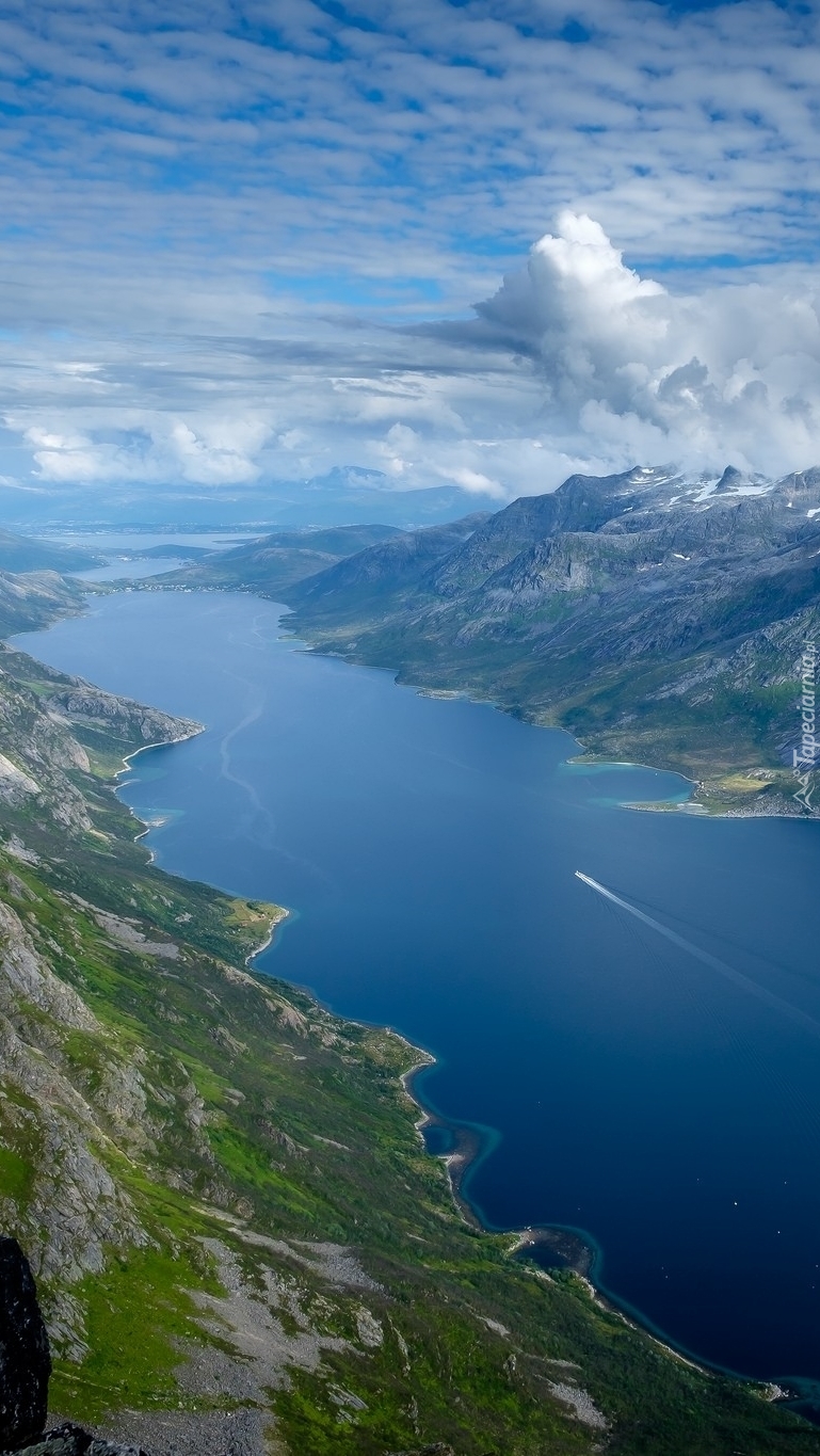 Fiord Ersfjorden w Norwegii