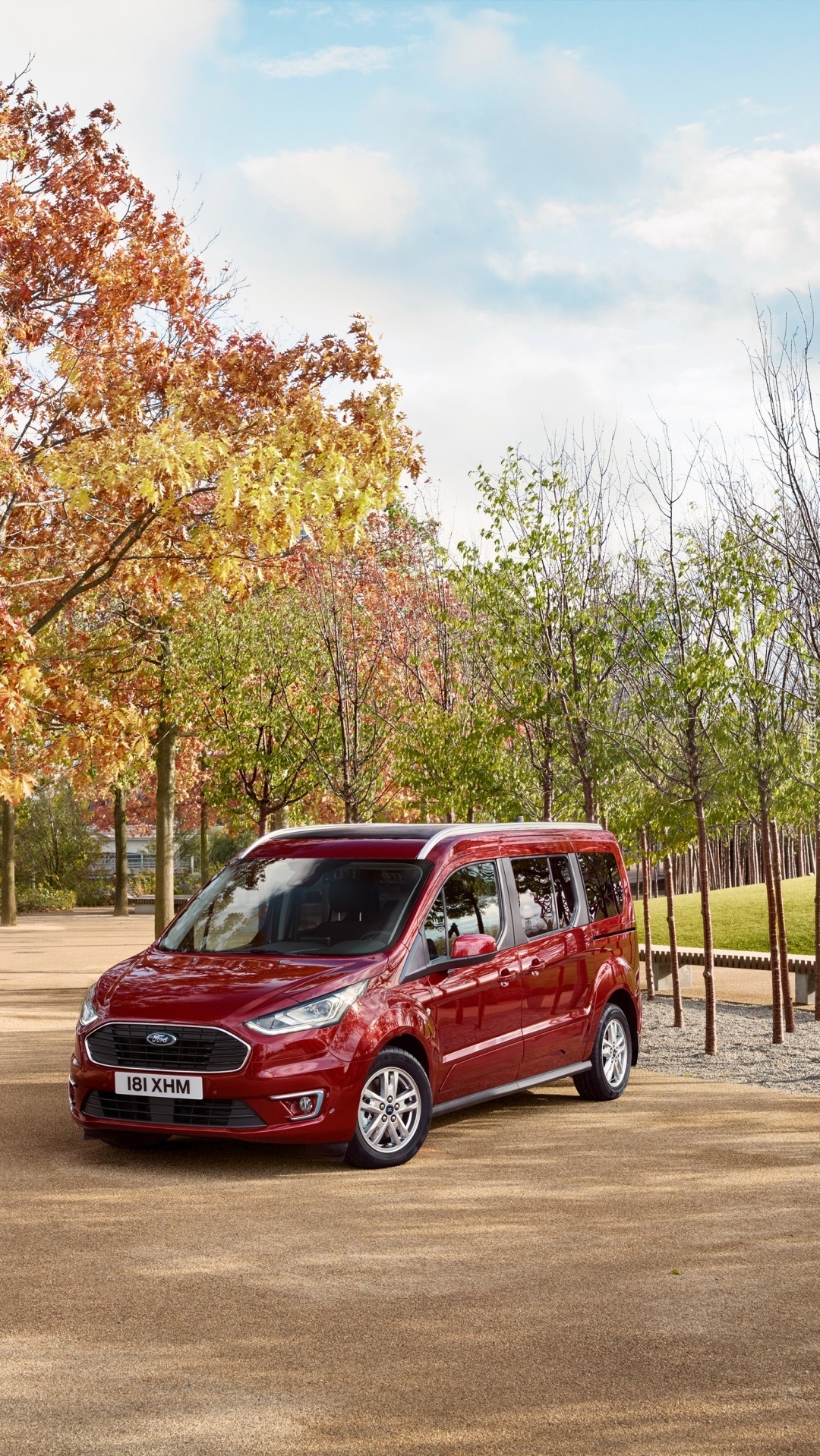 Ford Grand Tourneo