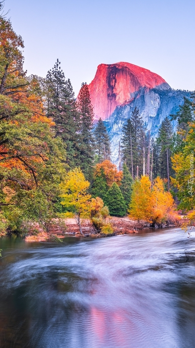 Góra Half Dome i rzeka Merced River