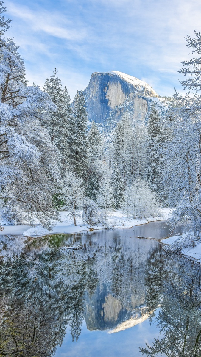 Góra Half Dome w Parku Narodowym Yosemite