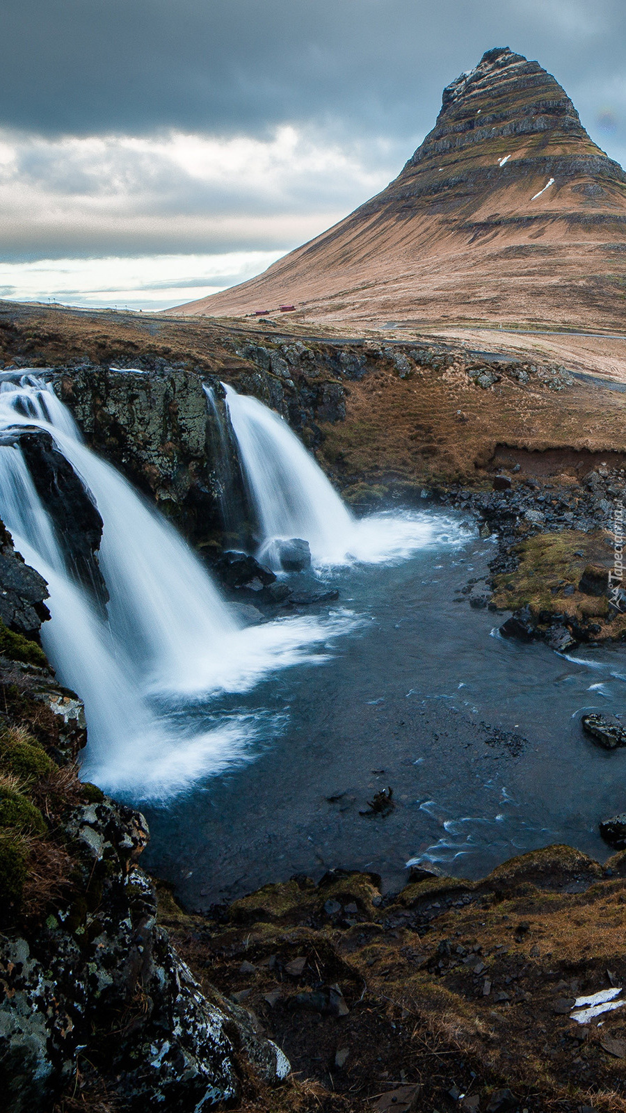 Góra Kirkjufell w Islandii