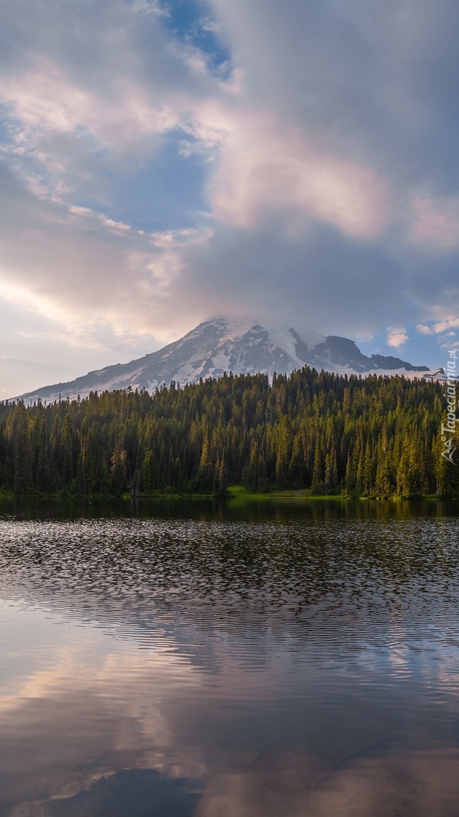 Góra Mount Rainier i jezioro Reflection Lake