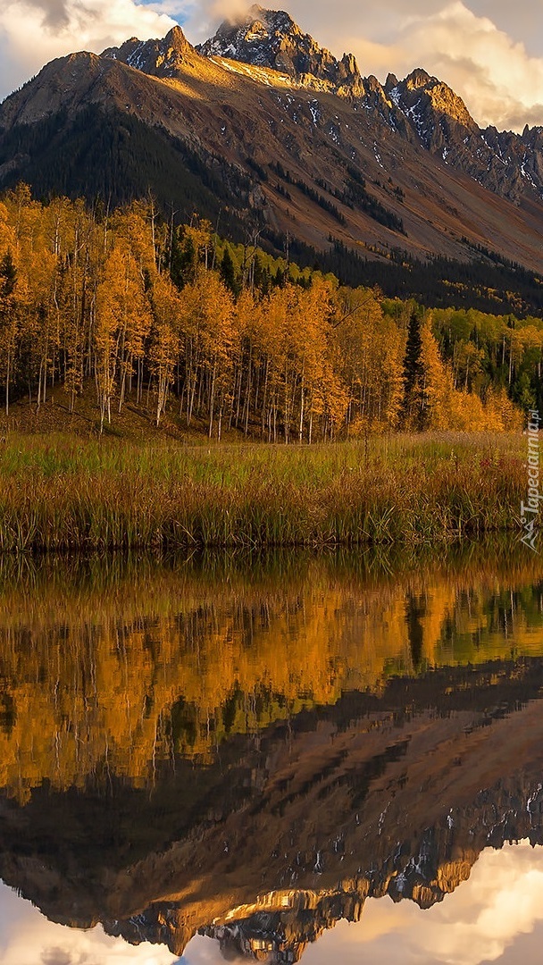 Góra Mount Sneffels jesienną porą