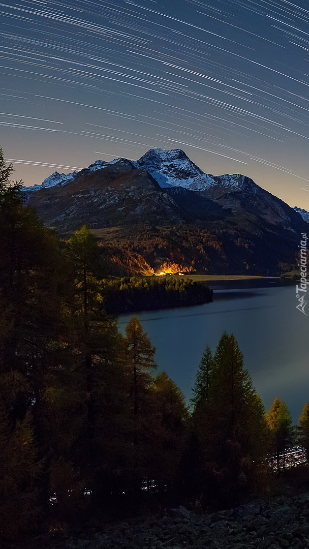 Góra Piz da la Margna nad jeziorem Silsersee