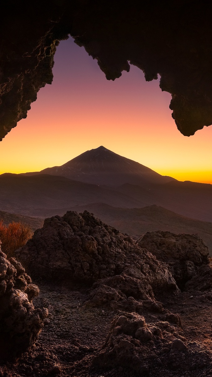 Góra Teide na Teneryfie o zachodzie słońca