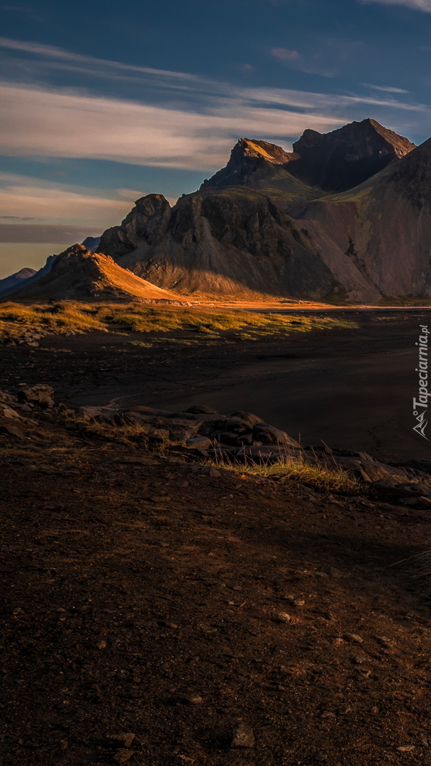 Góra Vestrahorn i plaża Stokksnes w Islandii