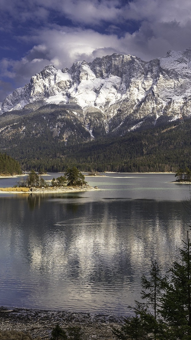 Górskie jezioro Eibsee