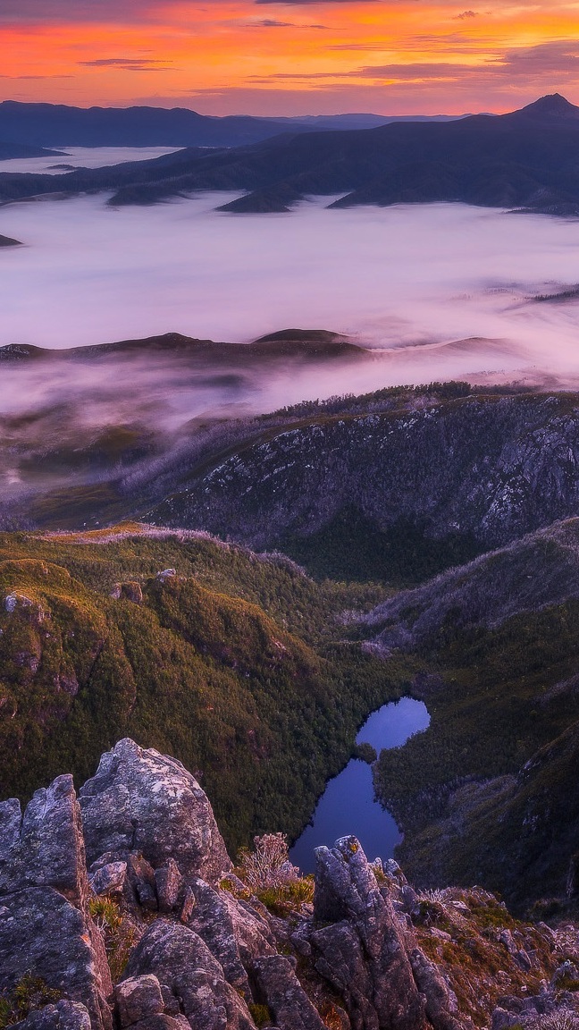 Góry Arthur Range we mgle